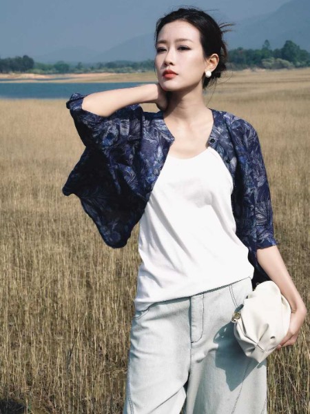 Dins底色女装品牌新品