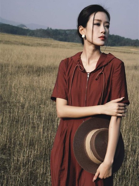 Dins底色女装品牌新品